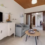 Giorgos House First Floor Case de vacanță *