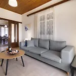Giorgos House First Floor