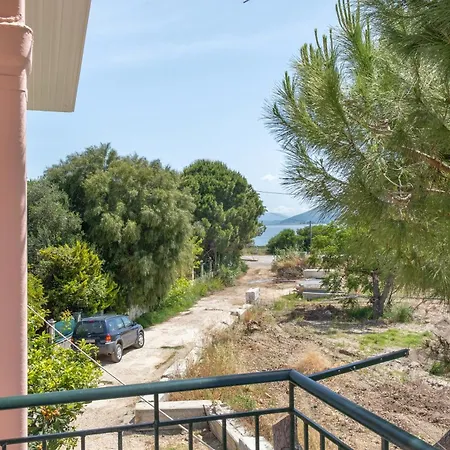 Giorgos House First Floor