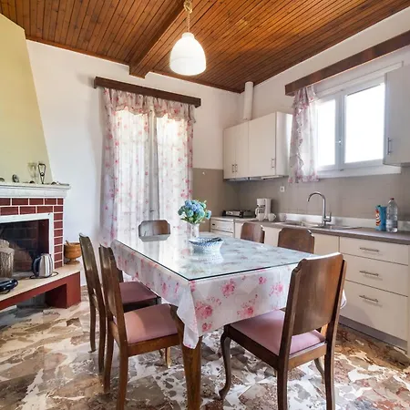 Giorgos House First Floor *