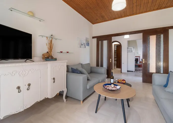 Giorgos House First Floor Vakantiehuis