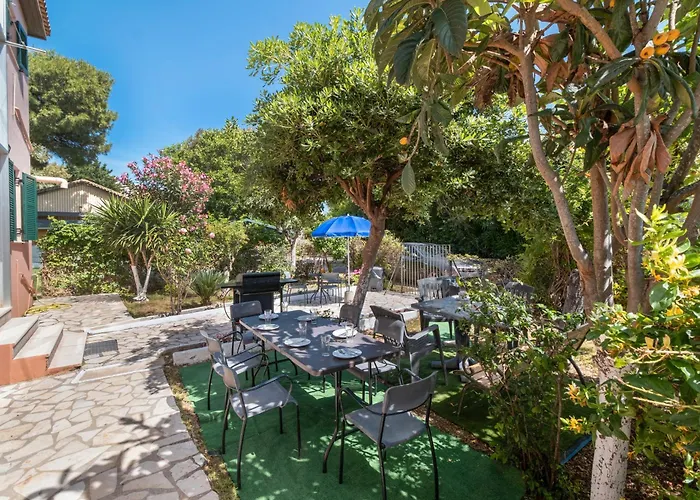 Giorgos House First Floor Vakantiehuis *