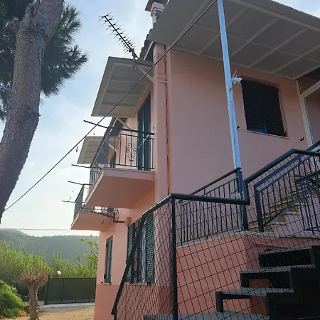 Giorgos House First Floor Holiday home