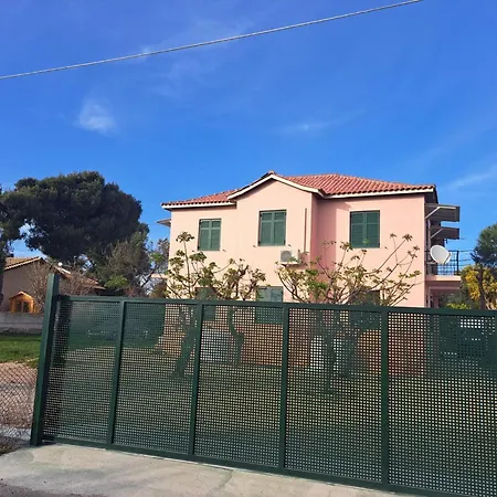 Giorgos House First Floor *