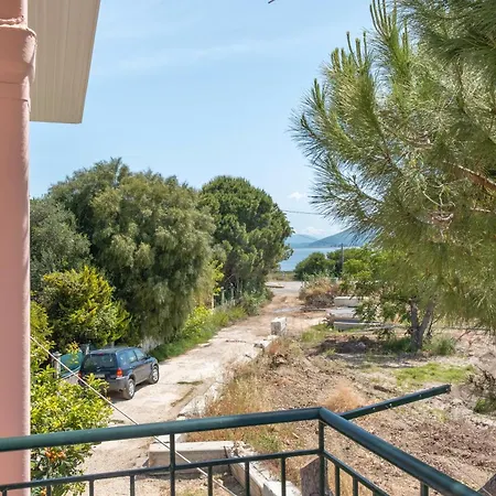 Giorgos House First Floor بيت للعطل