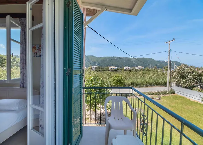 Giorgos House First Floor